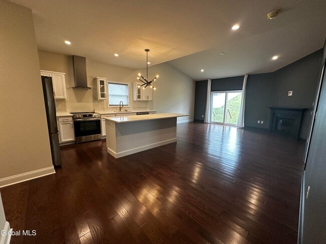 Photo - 20 Harbor Ln