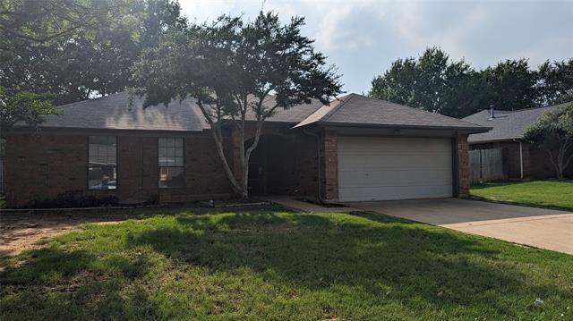 Building Photo - 2706 Parkview Dr