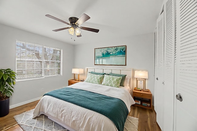 Photo - 1384 Church St Unit B