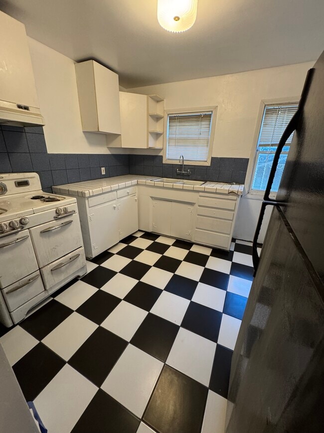 Kitchen - 3720 Marcia Dr