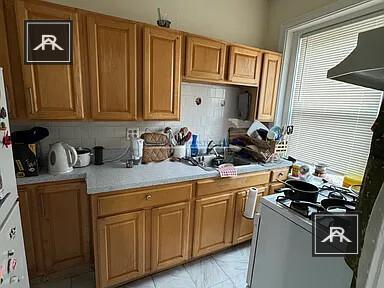 Building Photo - 2 bedroom in Allston MA 02134 Unit 3 Rental