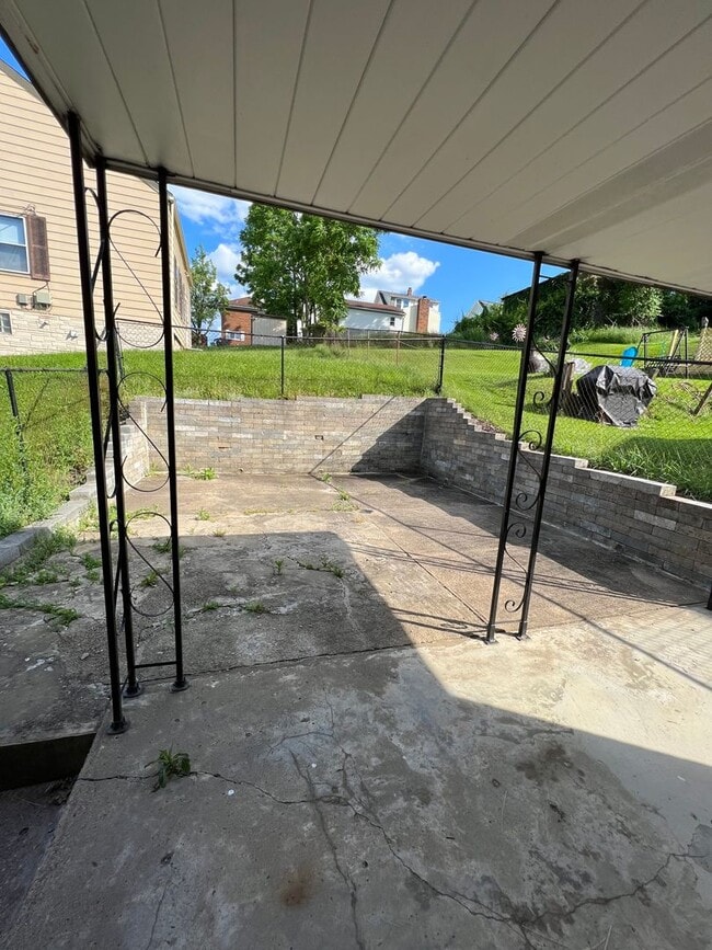 Photo - Updated 2 Bed, 1 Bath Home w/ Bonus Room i...