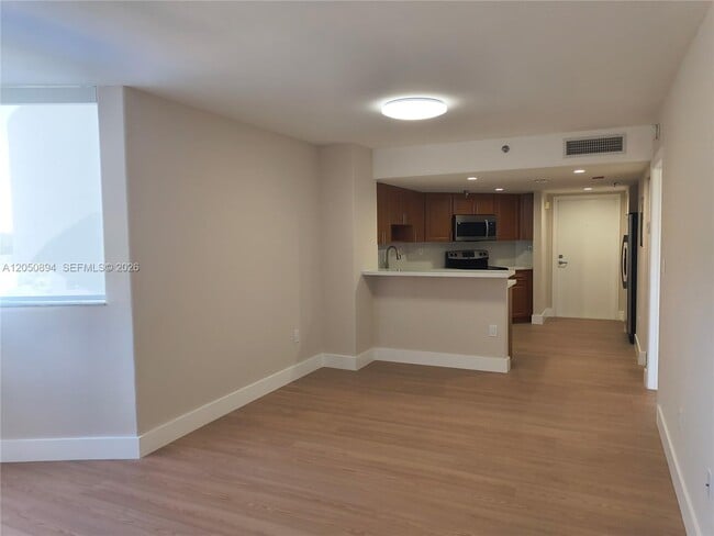 Photo - 2400 SW 3rd Ave Unit 506