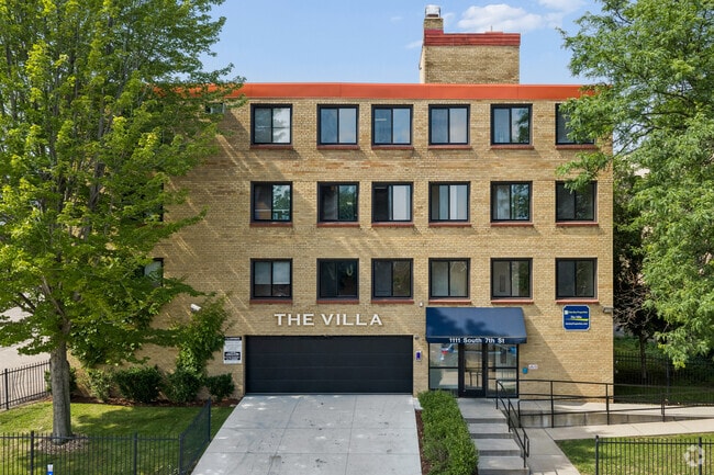 The Villa Apartments - The Villa Apartments