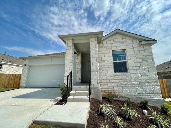 Photo - 3208 Kenner Dr