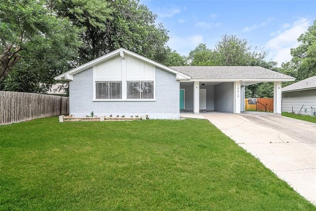 Building Photo - 10615 Golden Quail Dr