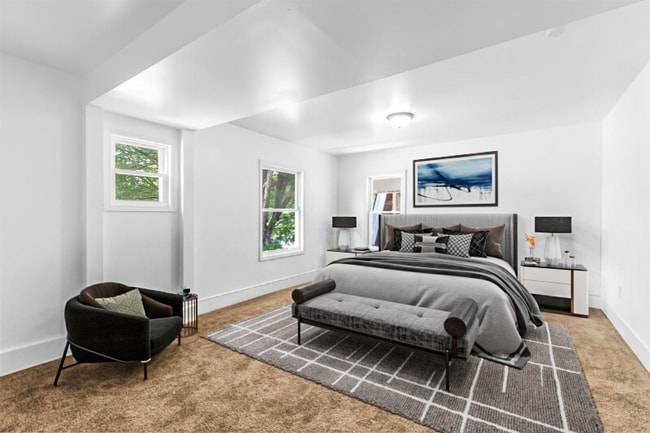 Photo - 330 Westminster St