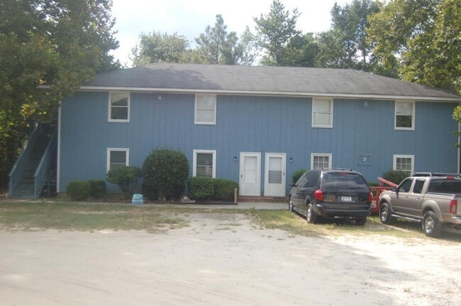 Building Photo - 142-B Calvin Court Rental