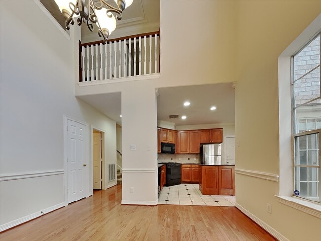 Photo - 1127 Enclave Square E