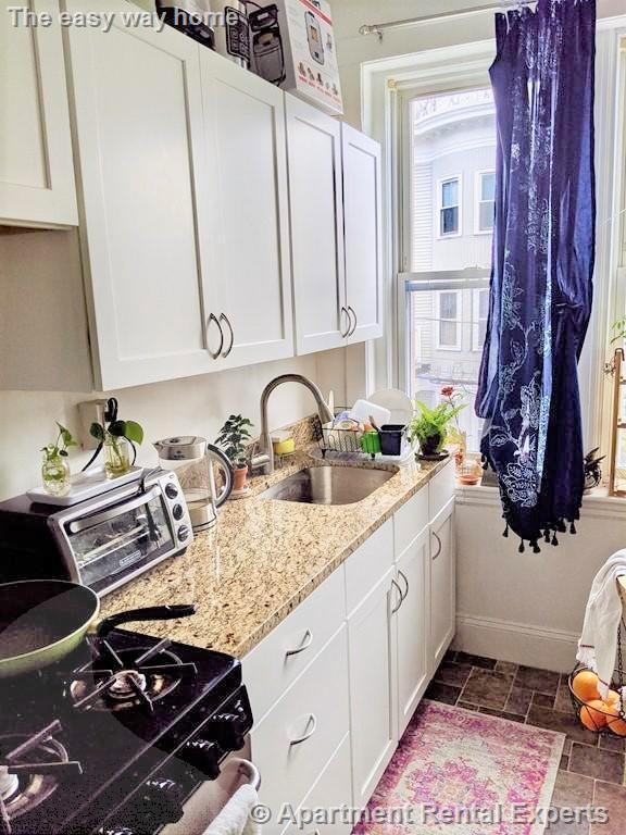 Building Photo - 71 Martin St Unit #21