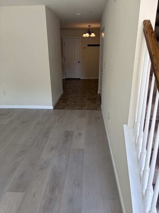 Photo - 530 Byler Cir