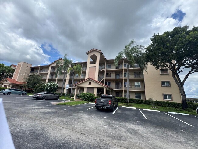 Photo - 13101 SW 11th Ct Unidad 204B
