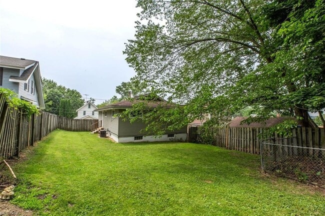 Photo - 931 Harrison Ave