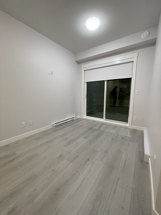 Photo - 33886 Pine St