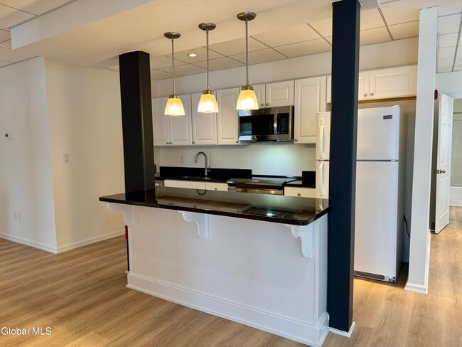 Photo - 433 Broadway Unidad 3