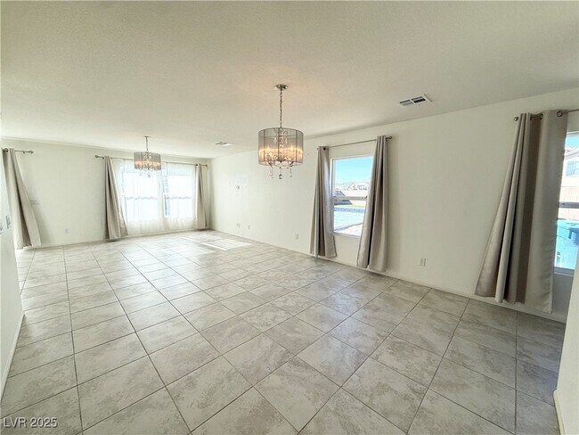 Photo - 1317 Hopespring Loop Ave