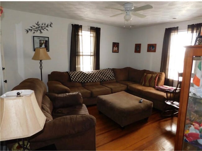 Photo - 242 Market St Unit 2