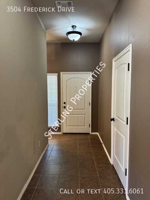 Photo - 3504 Frederick Dr