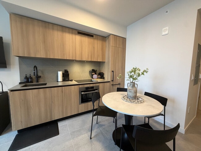 Photo - 121 NE 5th St Unidad SI ID1388734P