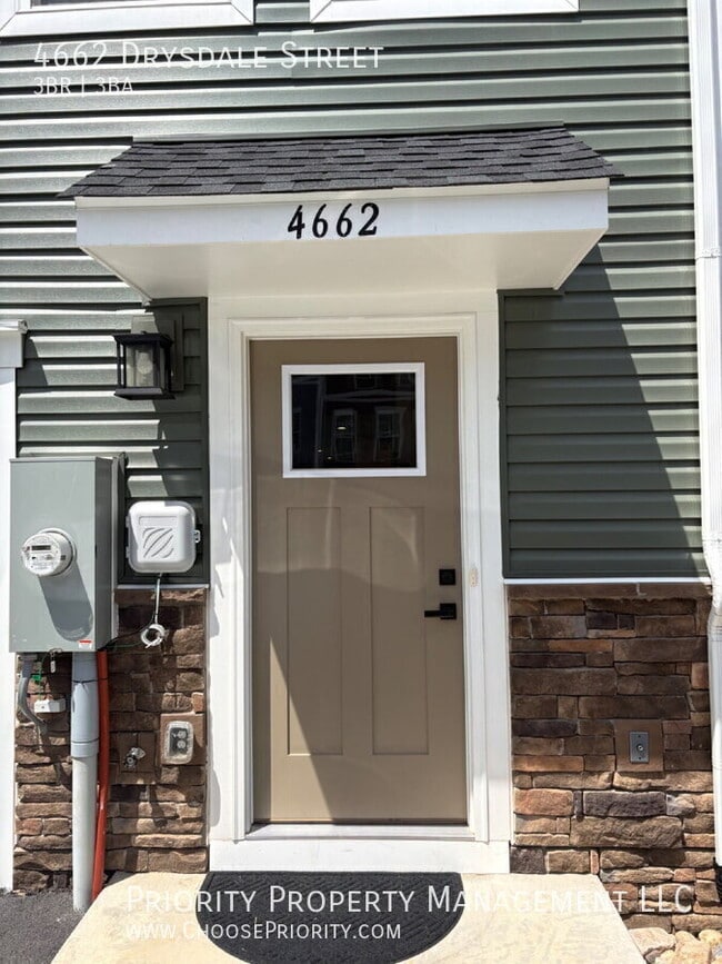 Photo - 4662 Drysdale St