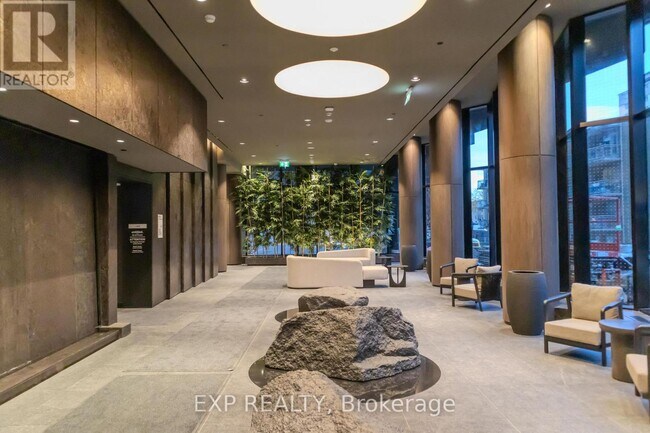 Photo - 120 Broadway Ave Unité 615N