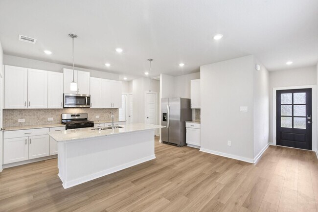 Photo - 6717 Chinapkin Oak Ln