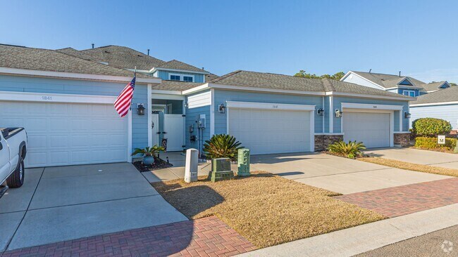 Building Photo - Emmens Preserve - Market Common Rental