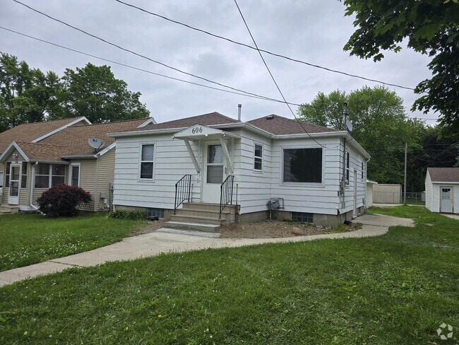 Building Photo - 606 Wyoming St Rental