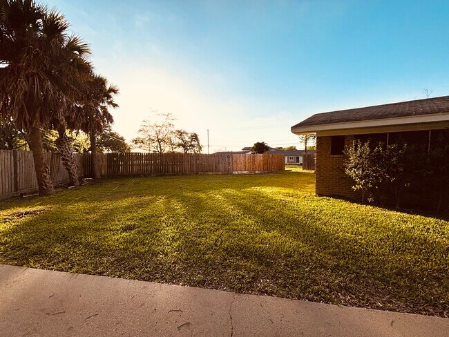 Photo - 4901 Timber Ln