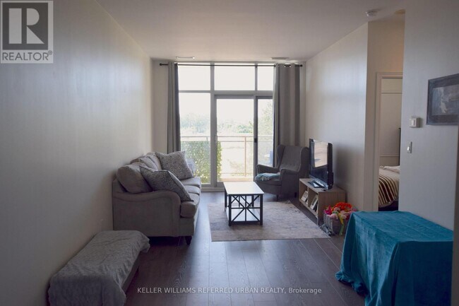Photo - 1 Leaside Park Dr Unit 408