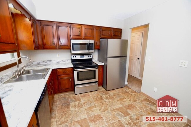 Photo - Wonderful Urbandale Home