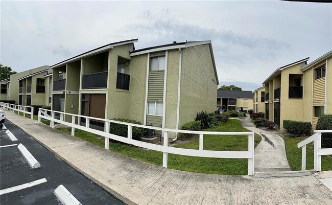 Photo - 950 Lake Destiny Rd Condo Unit E