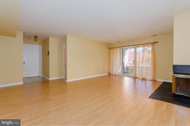 Building Photo - 115 Cascade Ct Unit 7 Rental