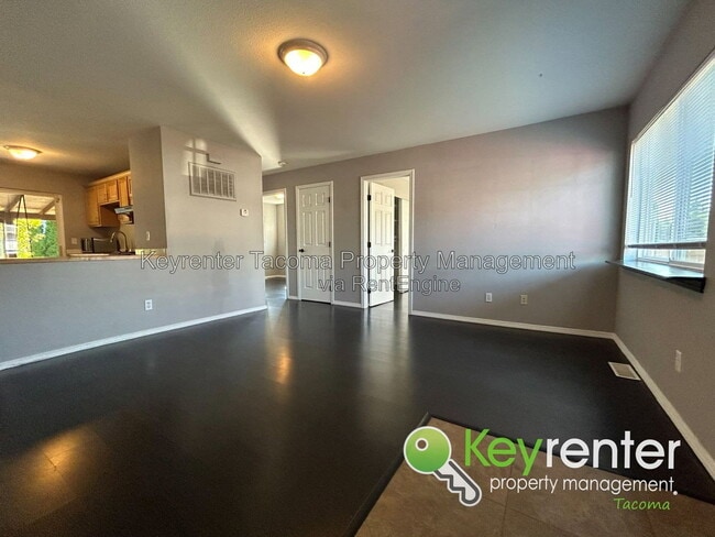 Photo - 221 Sunset Dr