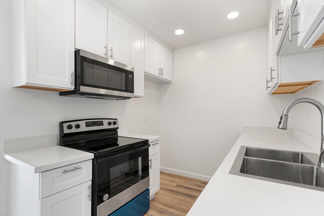 Willis Apartments