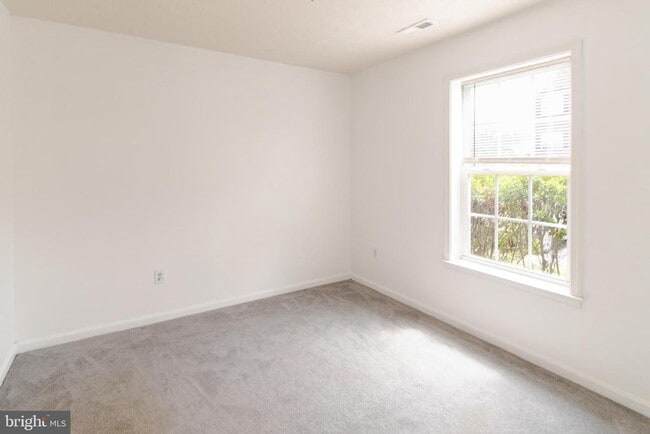 Photo - 104 Stingray Ct