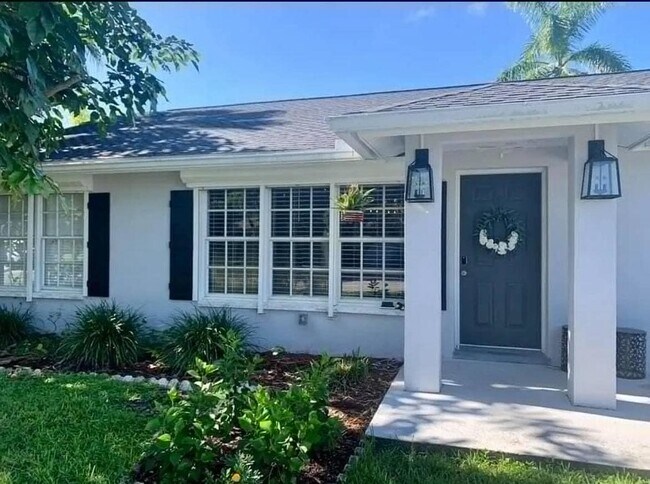 Lely Golf Estates - single family home clo... - Lely Golf Estates - single family home clo...