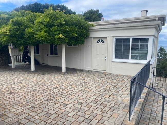 Photo - 204 5th St Unit 204 5th St.