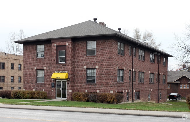 The Avoca - The Avoca