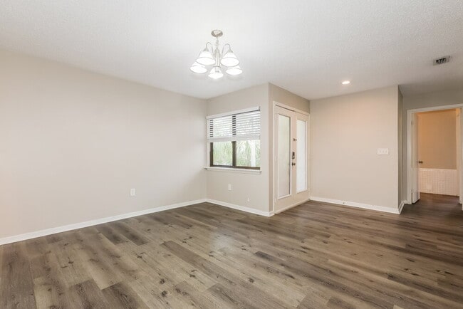 Photo - 40 Wicklow Cir