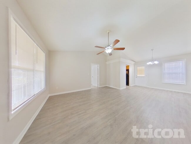 Photo - 93 Southern Trace Way