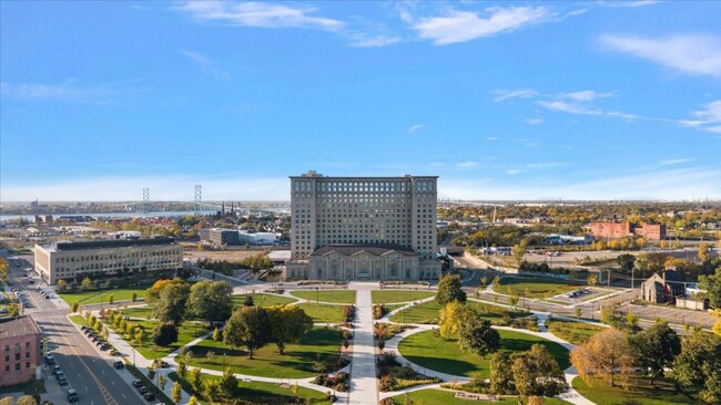 Photo - 2028 Pine St