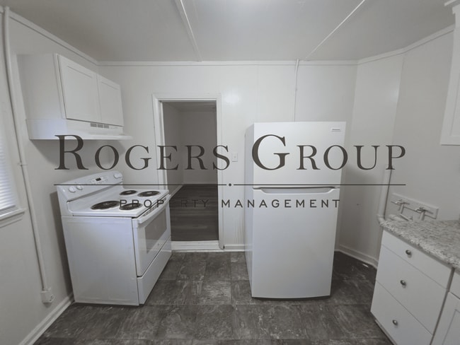 Photo - 912 Water St