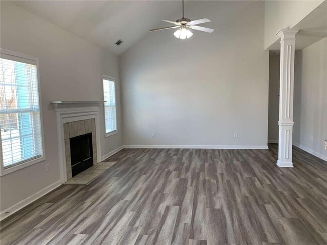 Photo - 2641 Sedgeview Ln NE