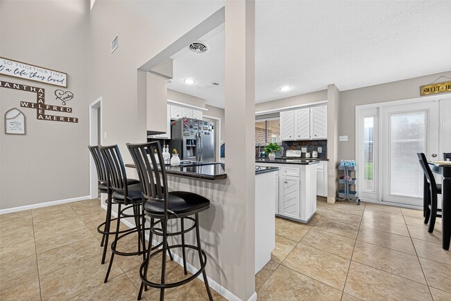 Photo - 4006 Dover St