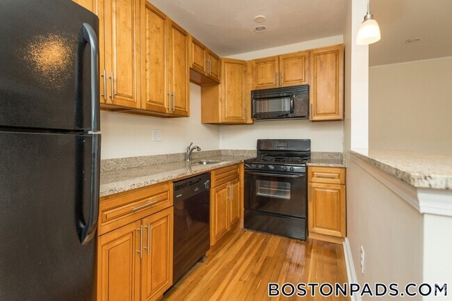 Building Photo - 138 Highland Ave Rental