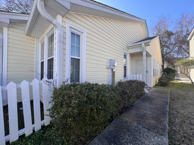 Photo - 117 Whitehaven Ct