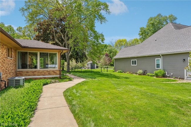 Photo - 836 Jacoby Rd