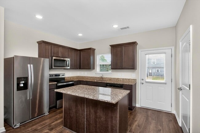 Photo - 1023 Glen Marcus Dr