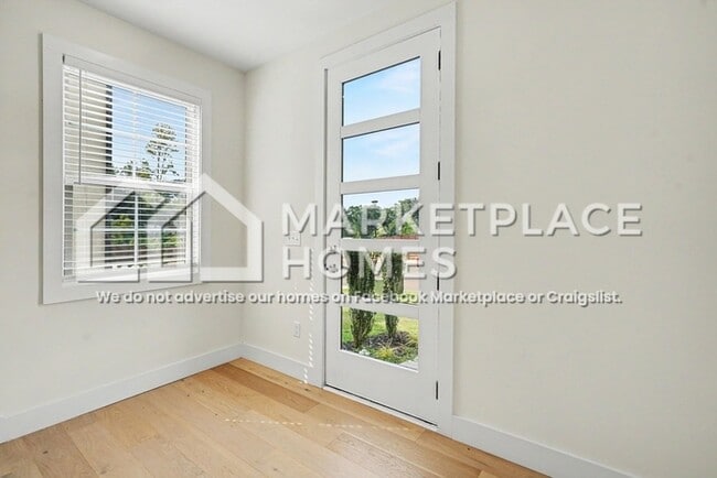 Photo - 107 Taverly Dr